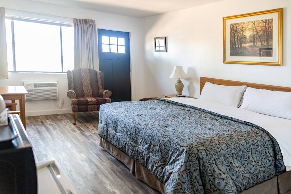 Photo of Bedroom in Delta