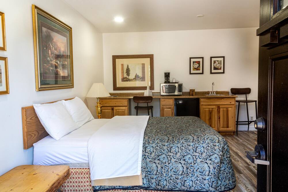 Photo of Bedroom in Delta