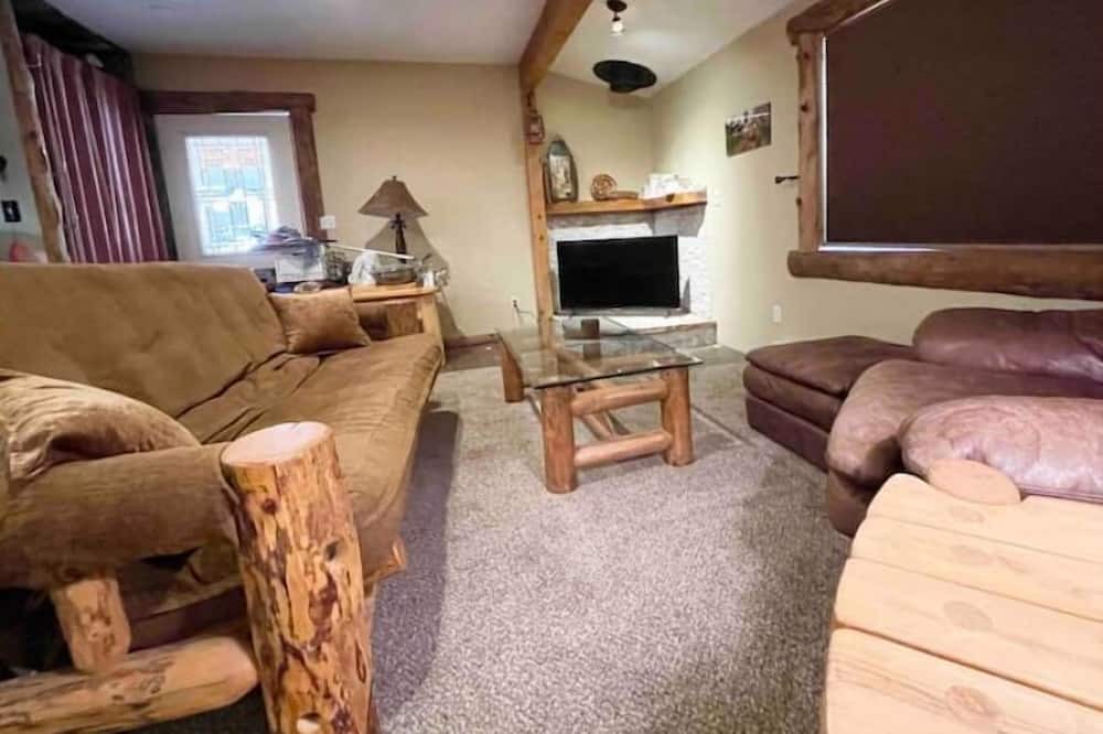 Photo of Livingroom in Sedalia