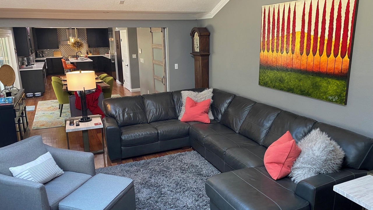 Photo of Livingroom in Gunbarrel