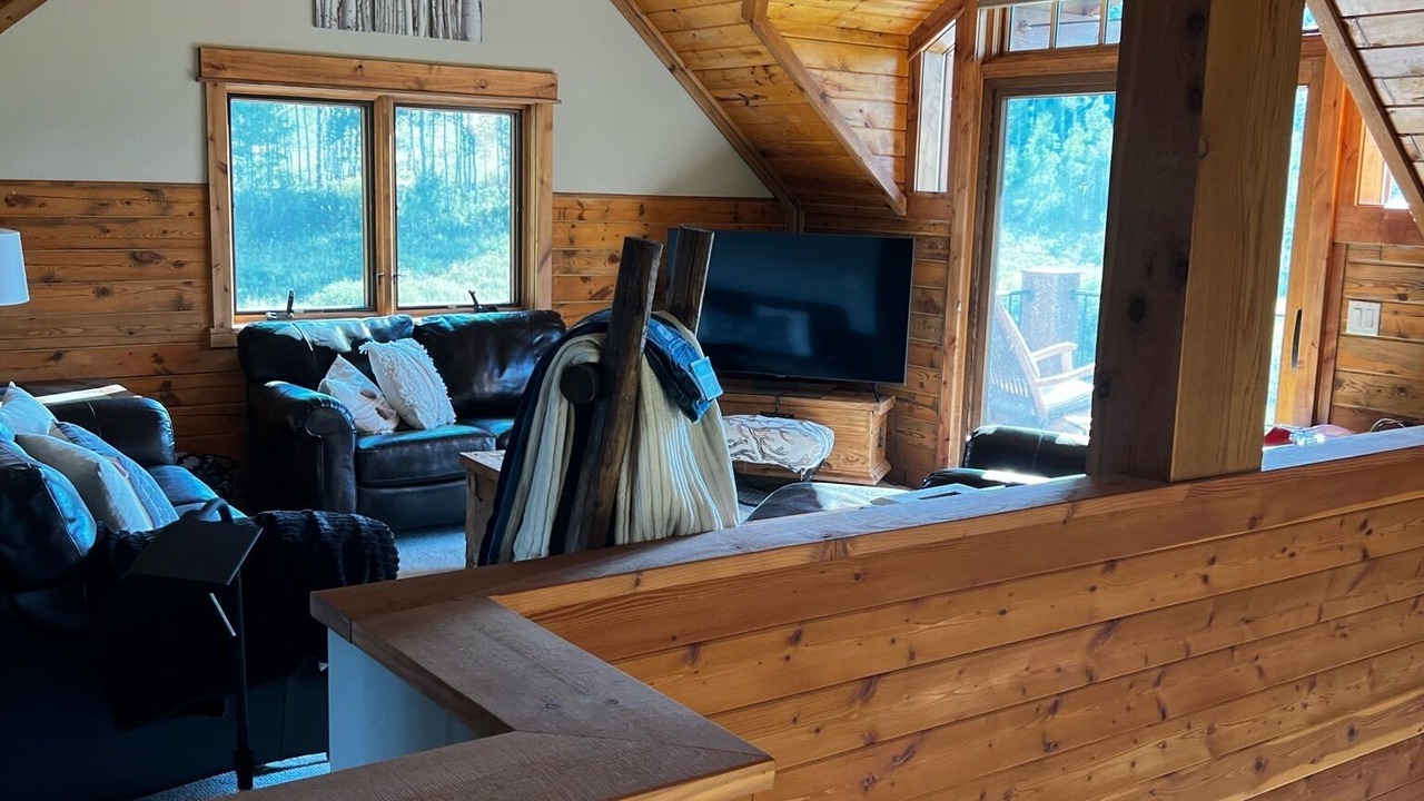 Photo of Livingroom in Clark