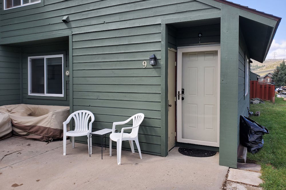 Photo of Patio Balcony in Summit Cove