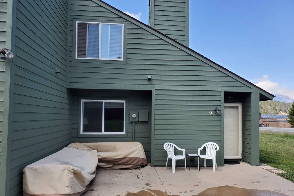 Photo of Patio Balcony in Summit Cove