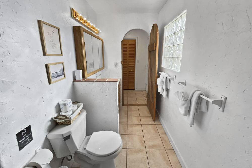 Photo of Bathroom in Palisade