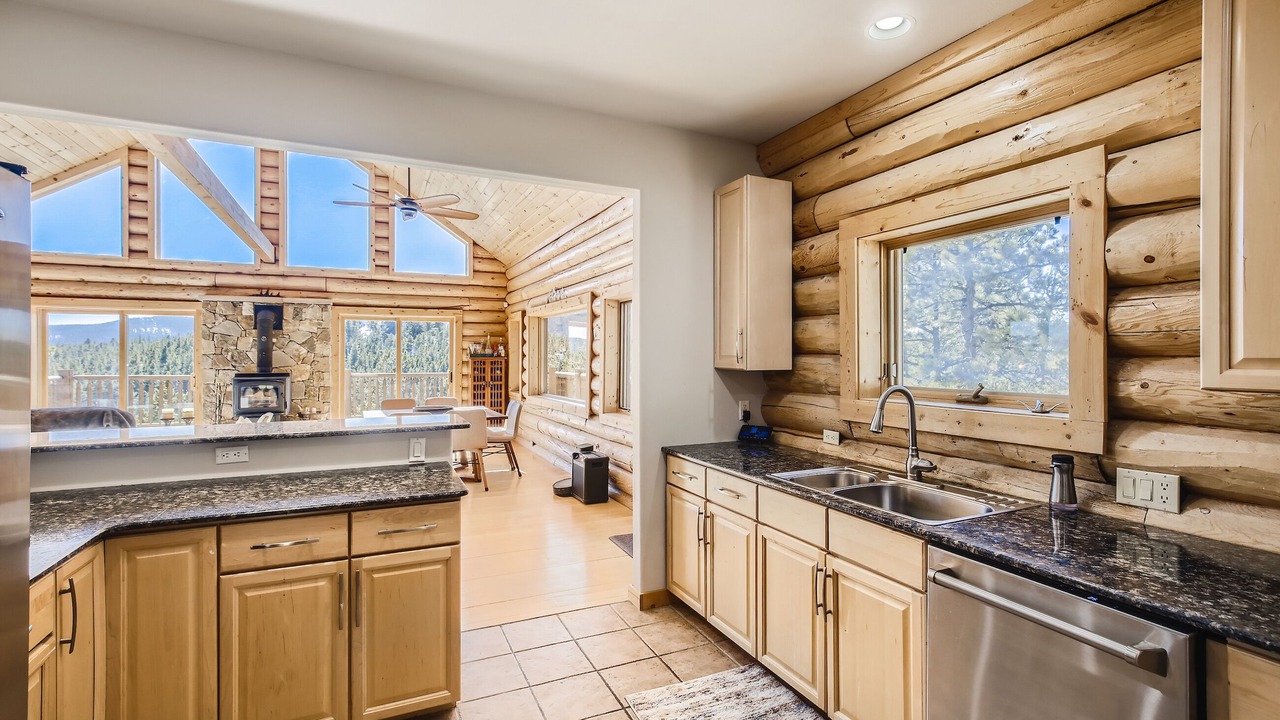 Photo of Kitchen in Coal Creek