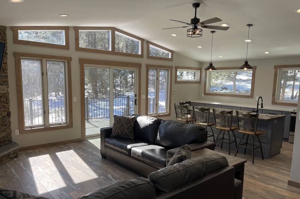 Photo of Livingroom in Pine