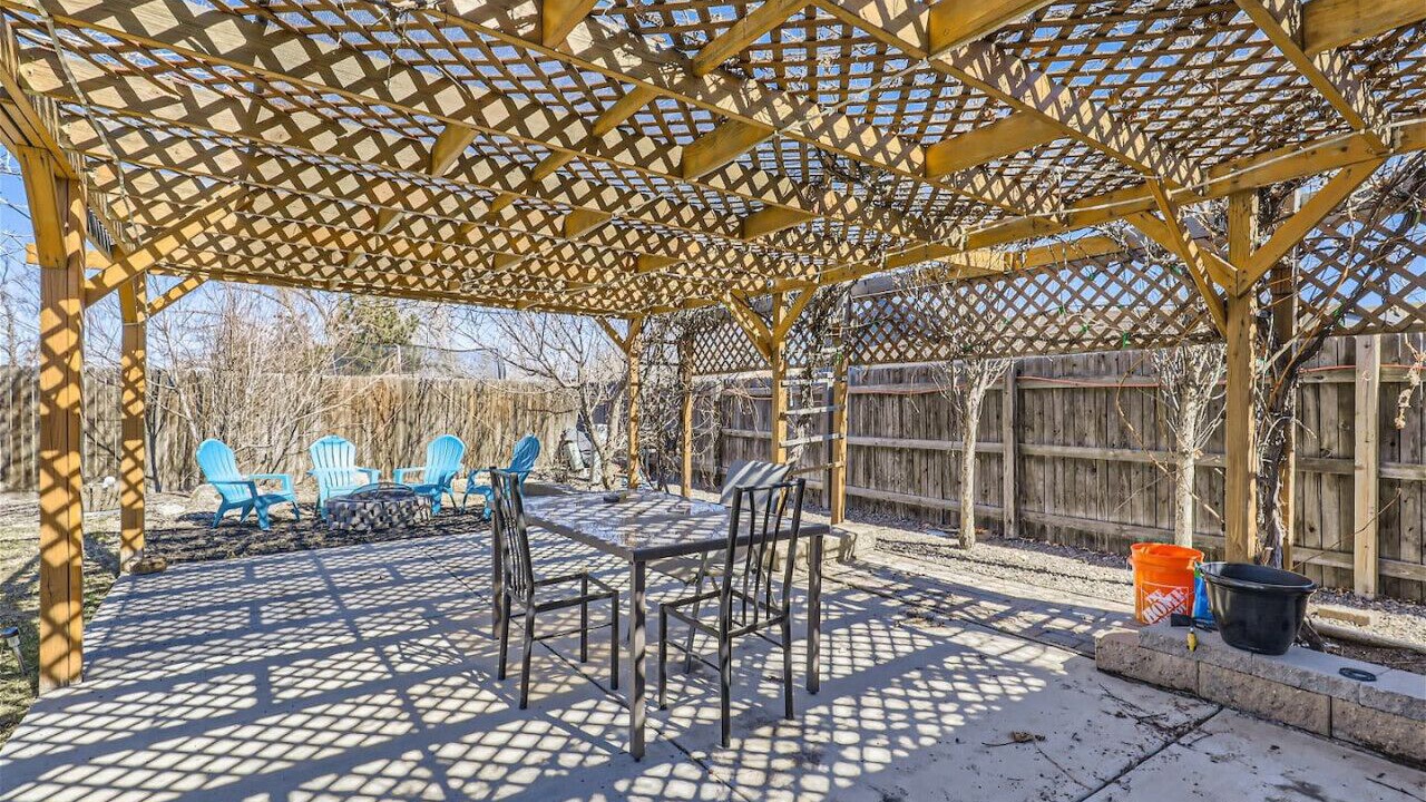 Photo of Outdoor in Montbello