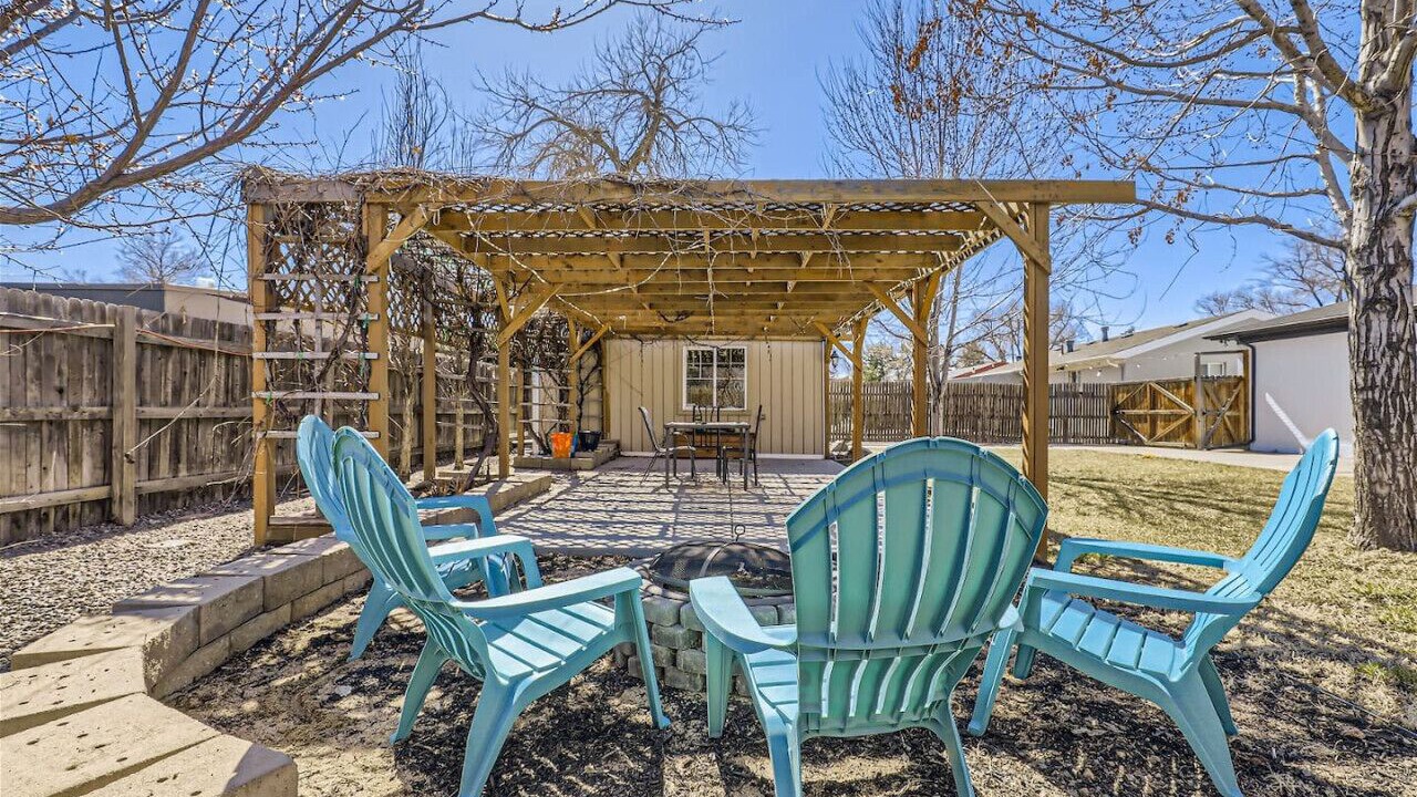 Photo of Outdoor in Montbello