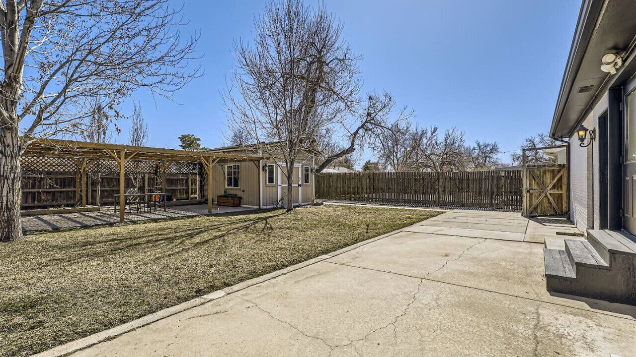 Photo of Outdoor in Montbello