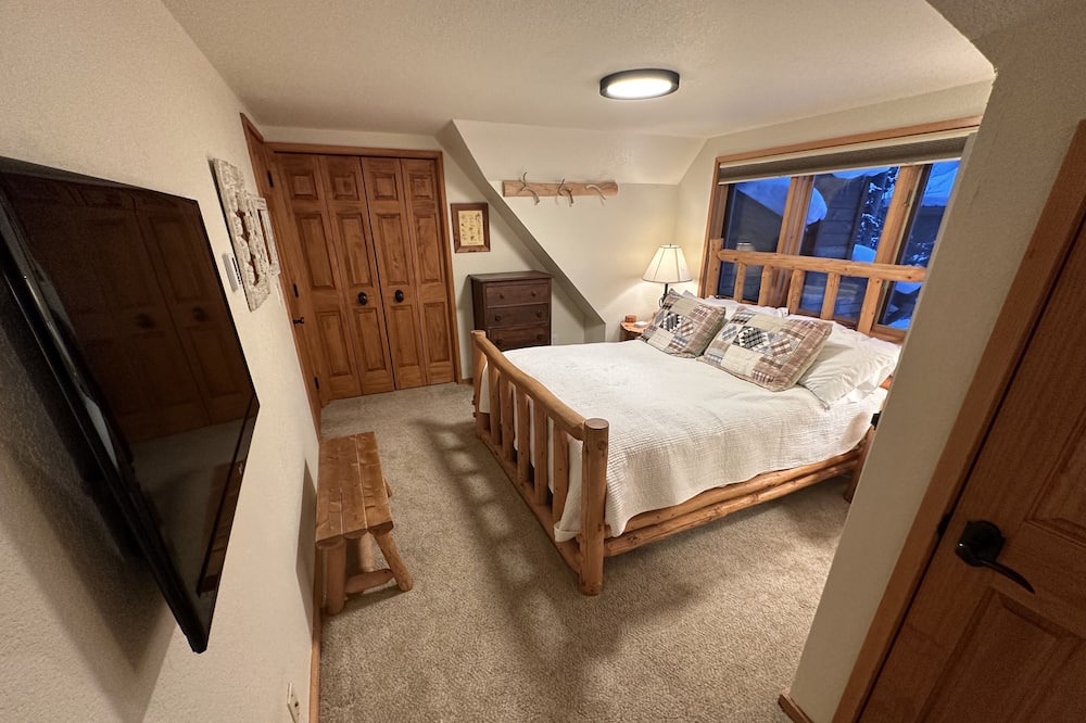 Photo of Bedroom in Blue River
