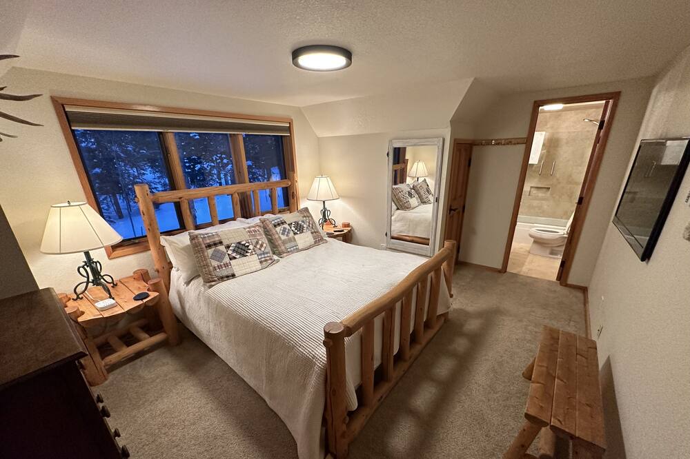 Photo of Bedroom in Blue River
