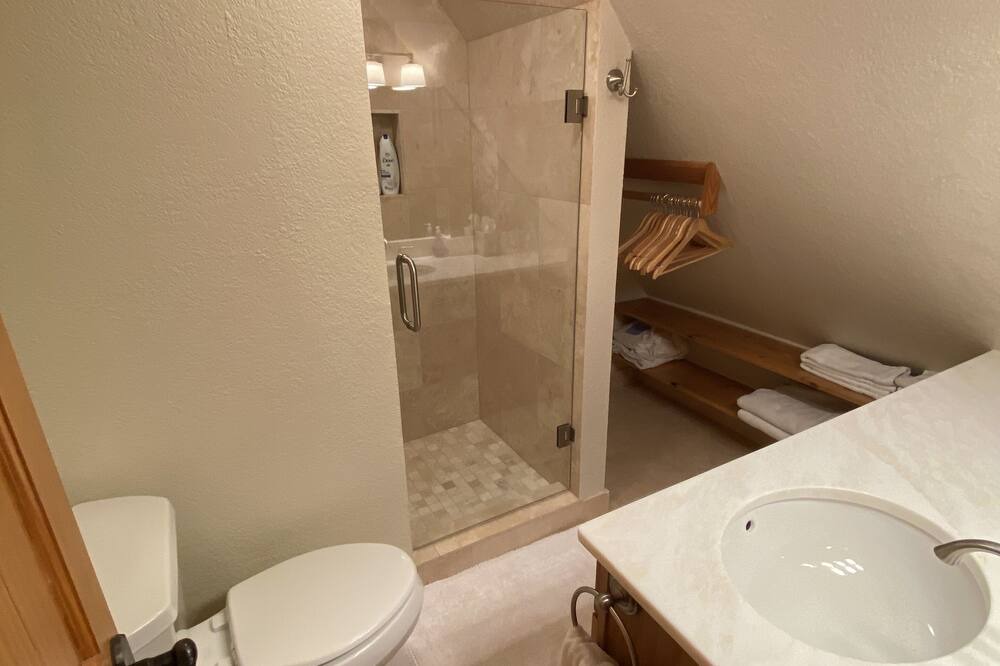 Photo of Bathroom in Blue River