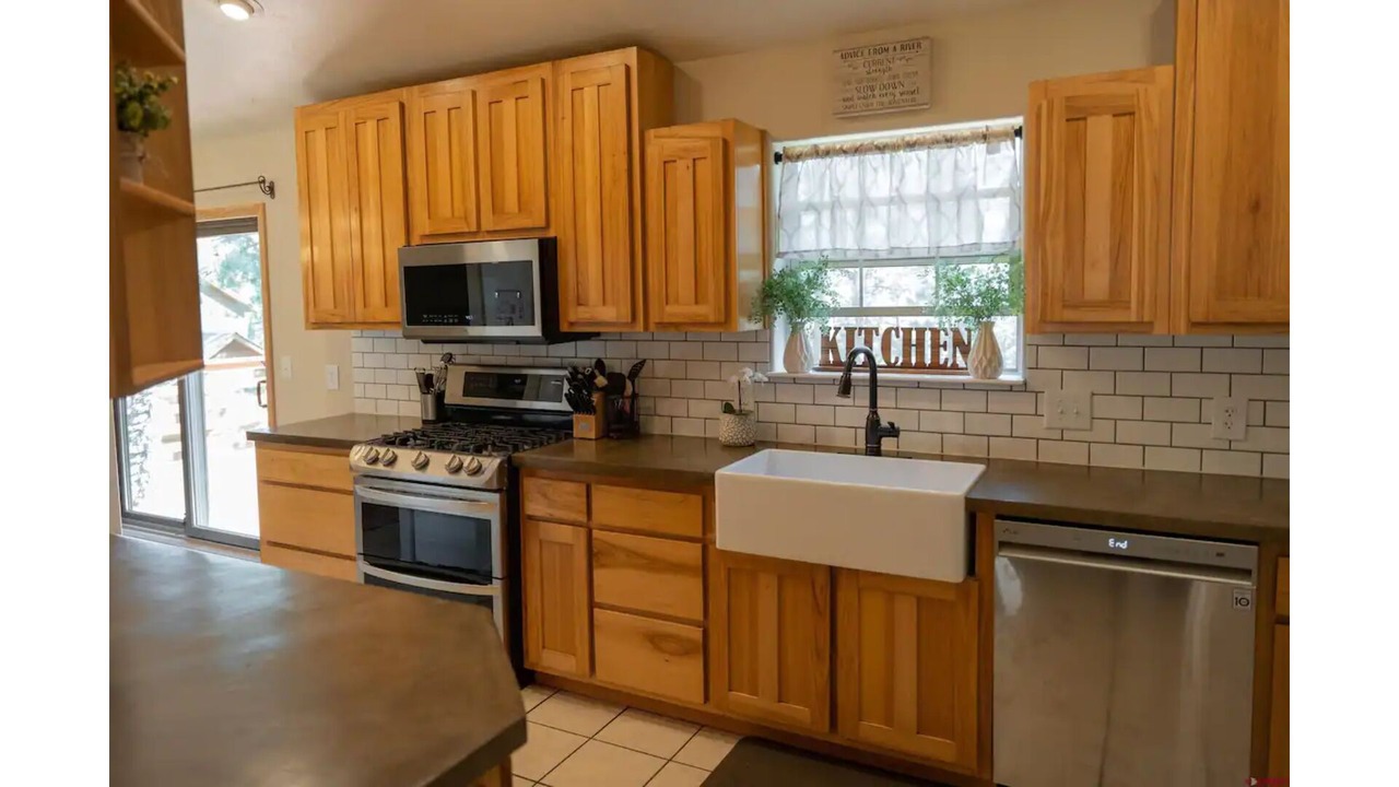 Photo of Kitchen in Forest Lakes