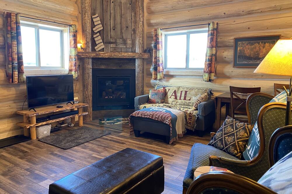 Photo of Livingroom in Fairplay
