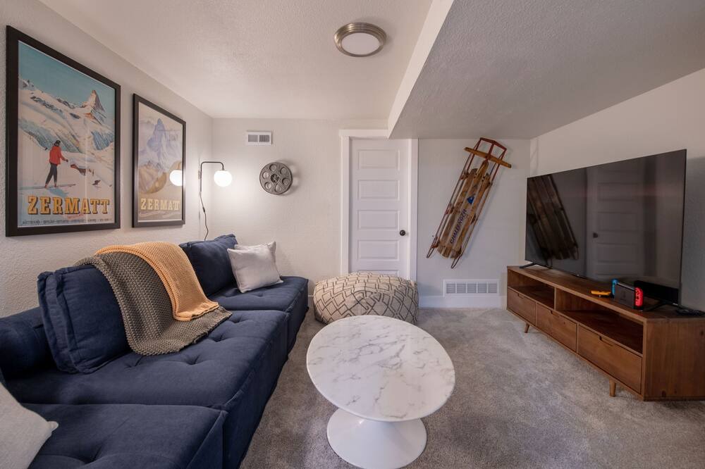 Photo of Livingroom in Berkley