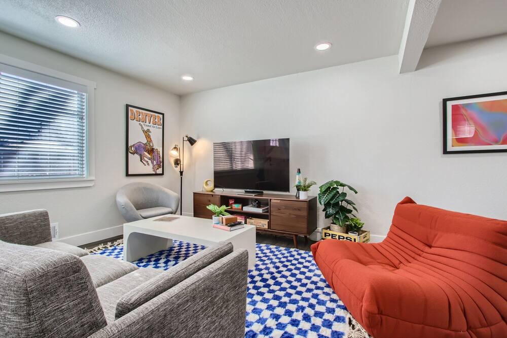 Photo of Livingroom in Berkley