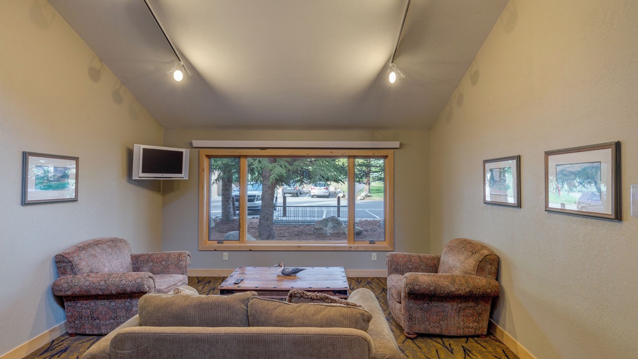 Photo of Outdoor in Lakeside Village