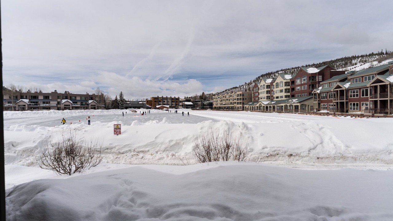 Photo of Outdoor in Lakeside Village