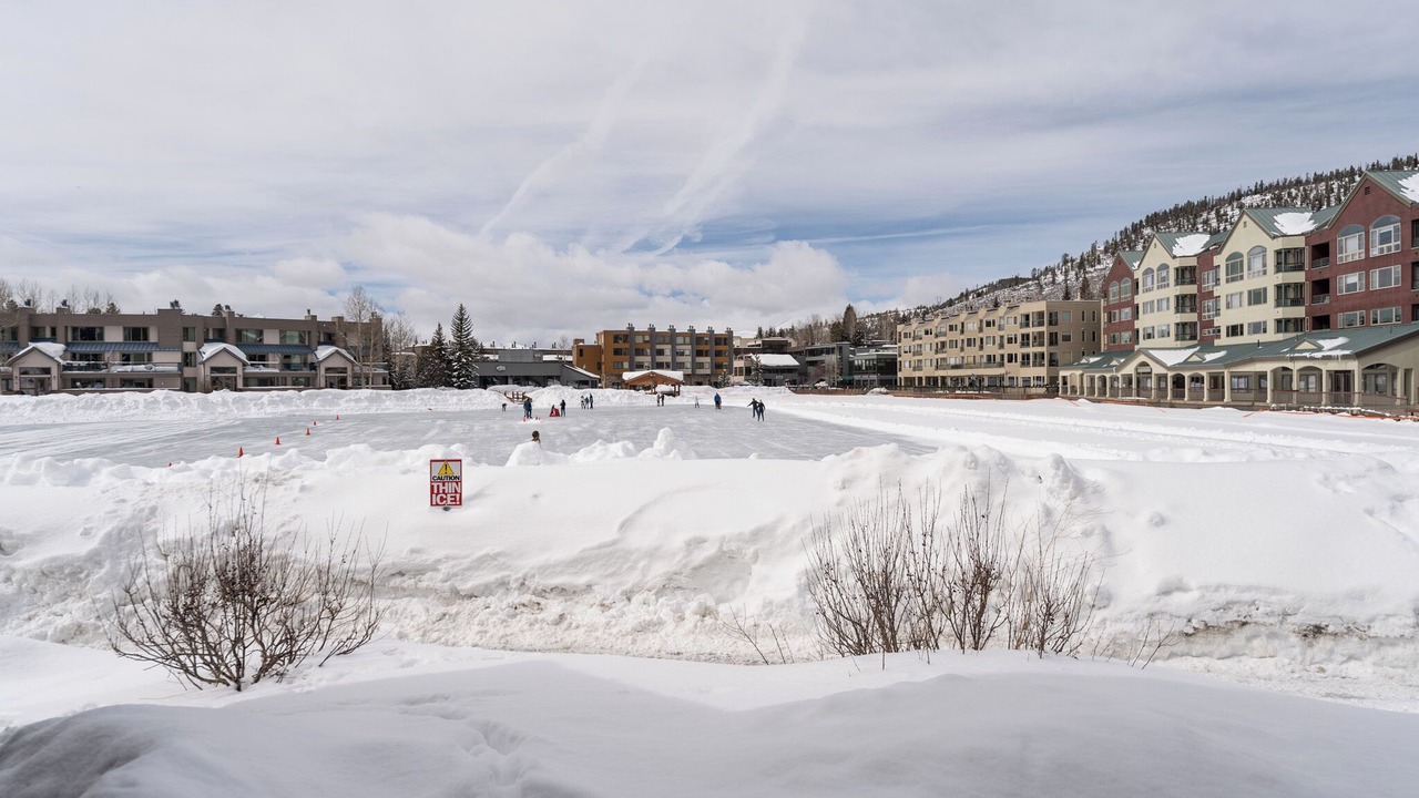 Photo of Outdoor in Lakeside Village