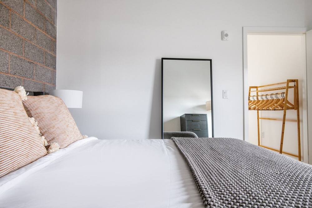 Photo of Bedroom in Cherry Creek
