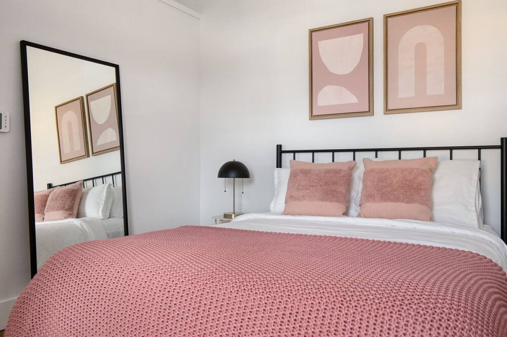Photo of Bedroom in Cherry Creek