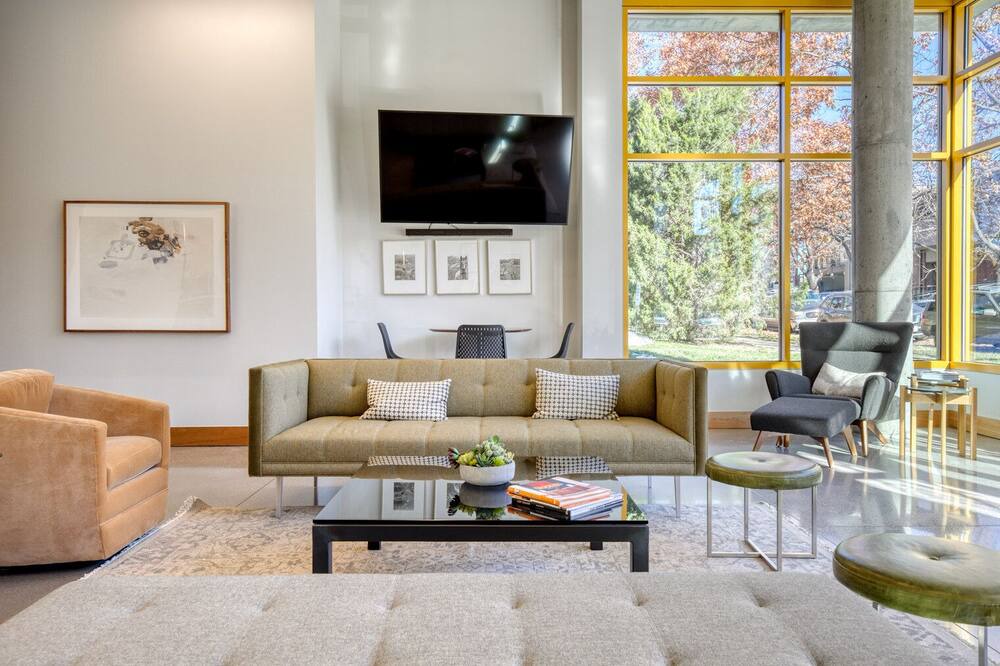 Photo of Livingroom in Cherry Creek