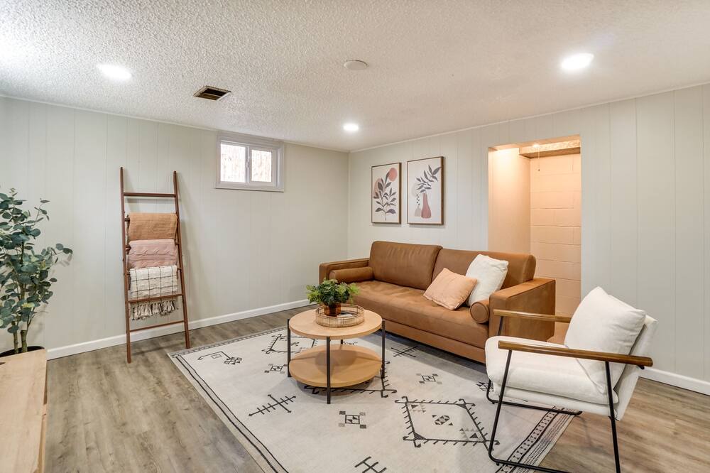 Photo of Livingroom in Hanna Farm Neighbors