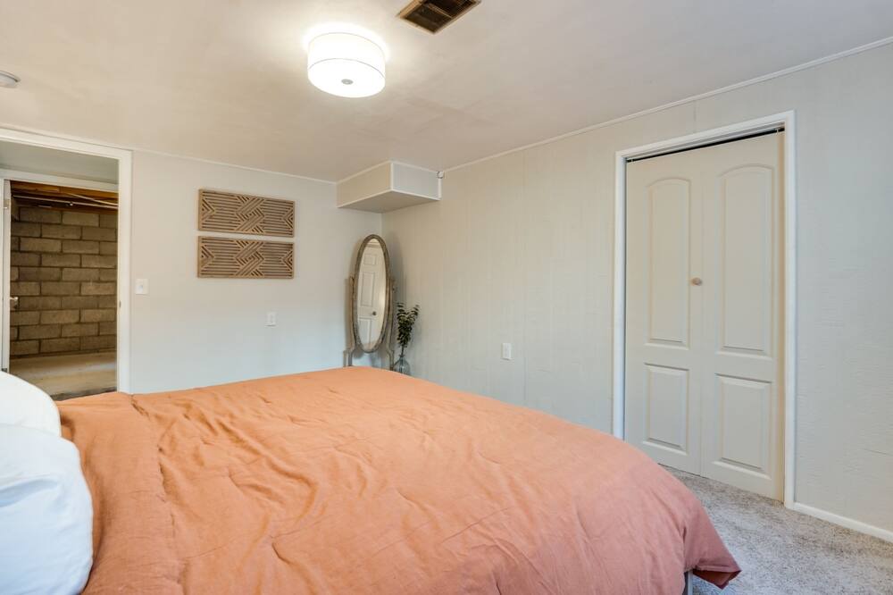 Photo of Bedroom in Hanna Farm Neighbors