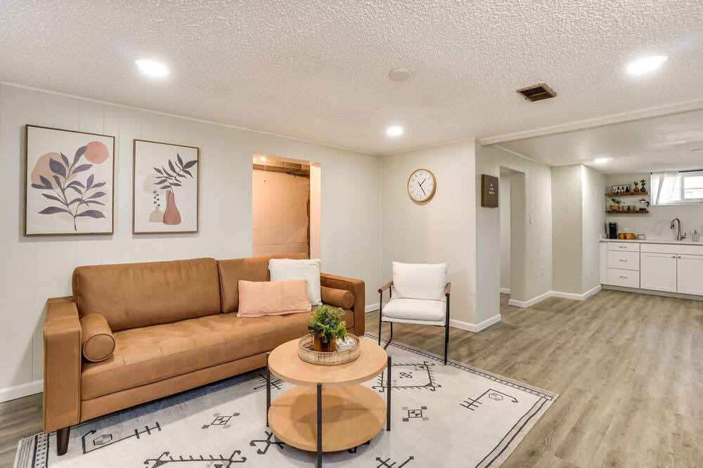 Photo of Livingroom in Hanna Farm Neighbors