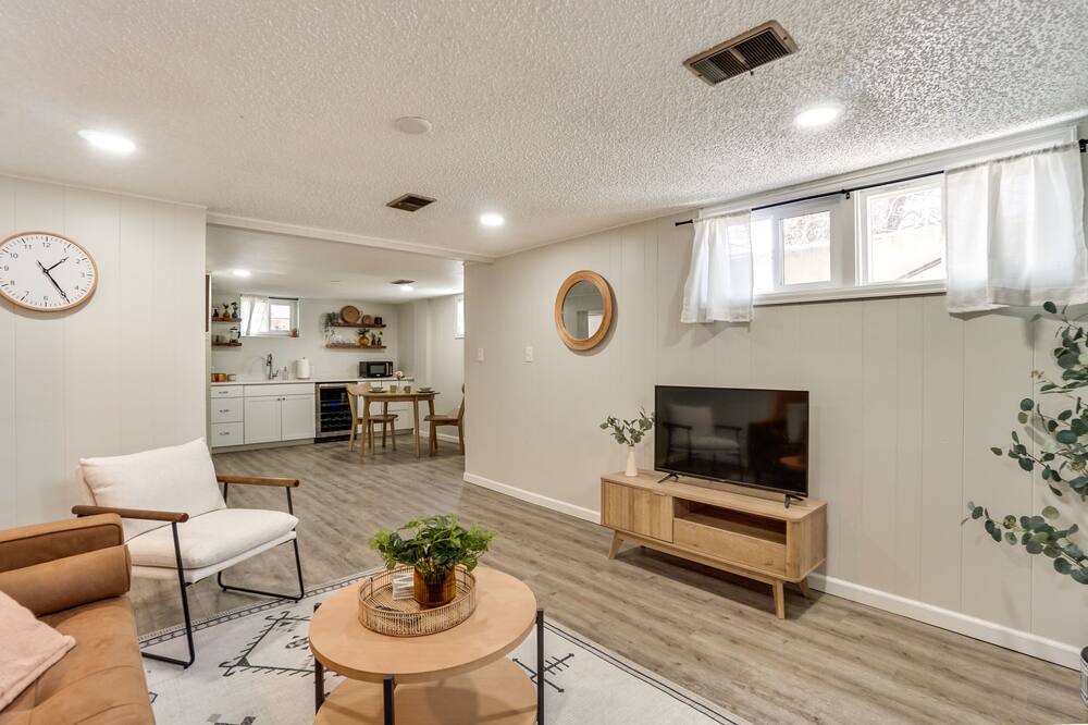 Photo of Livingroom in Hanna Farm Neighbors