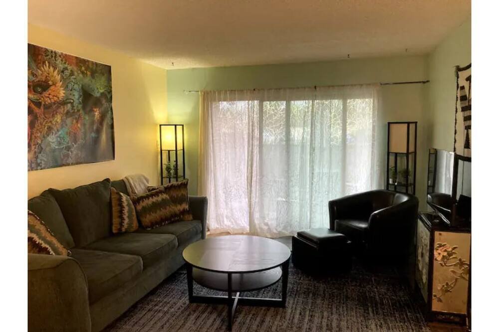 Photo of Livingroom in Gunbarrel