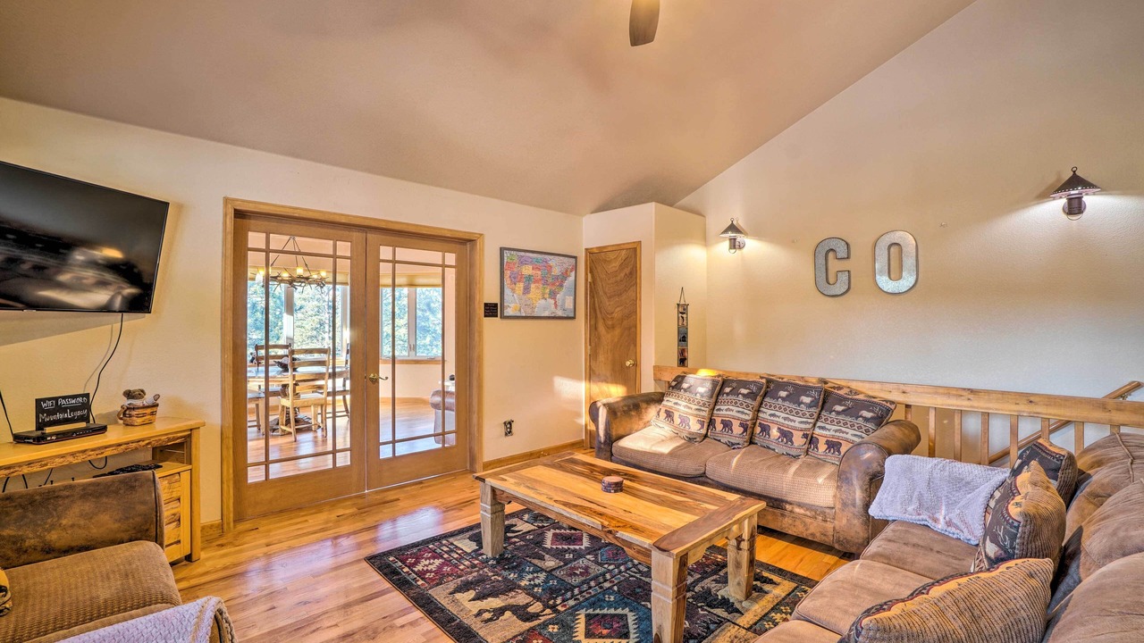 Photo of Livingroom in Bailey