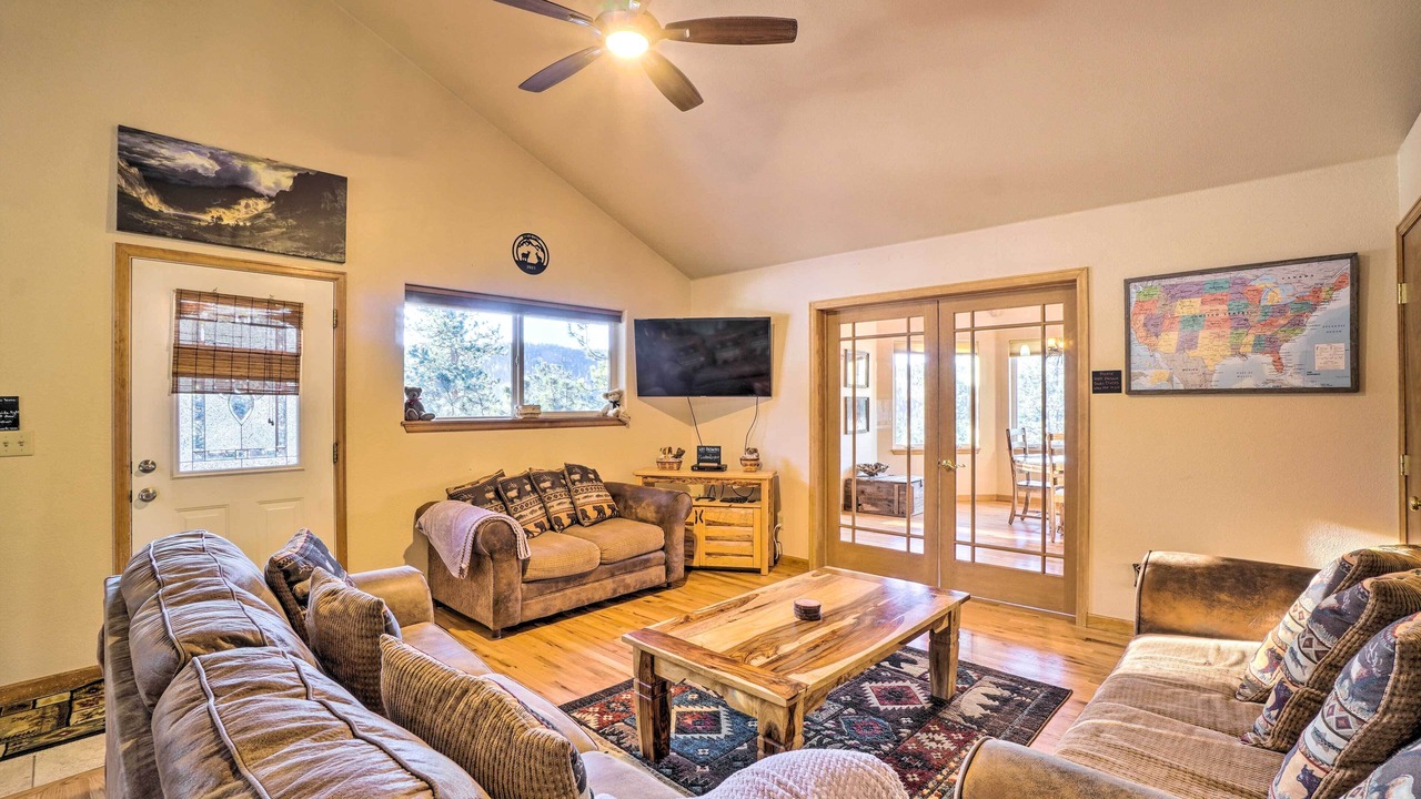 Photo of Livingroom in Bailey