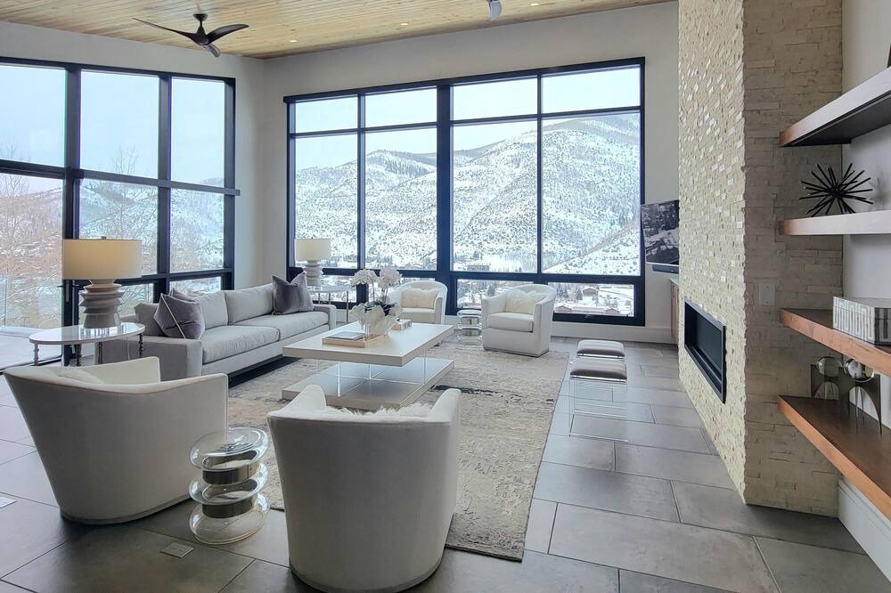 Photo of Bathroom in Highland Meadows