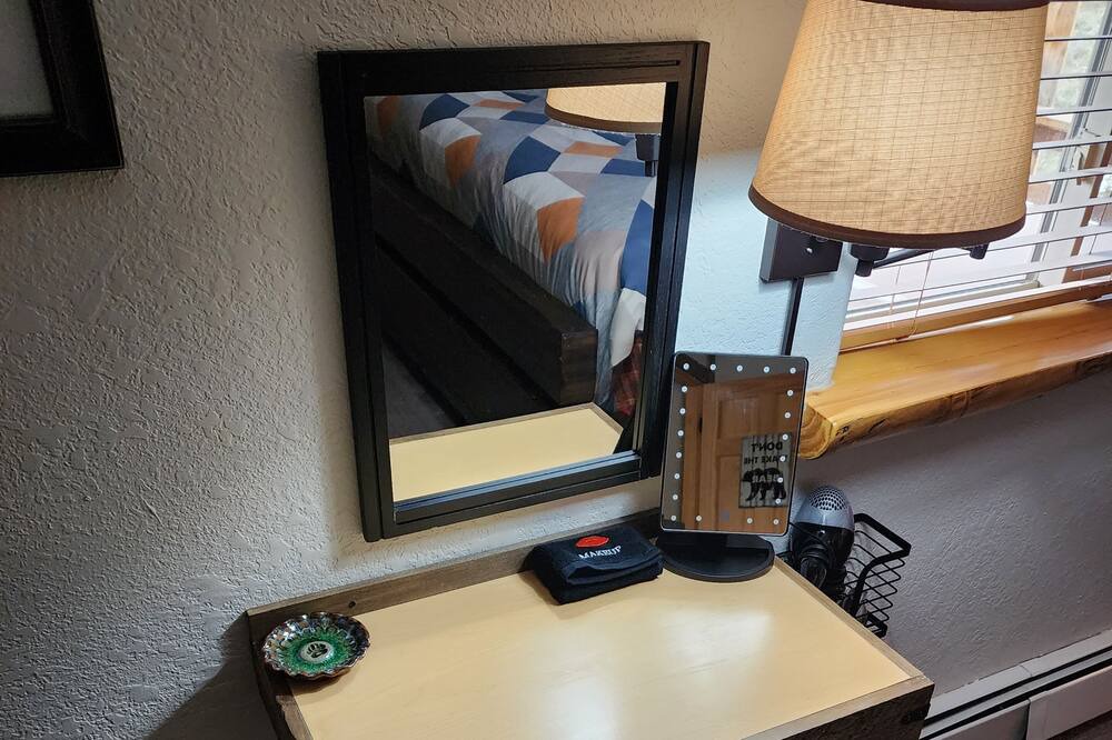 Photo of Bedroom in Black Hawk