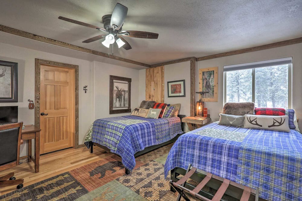 Photo of Bedroom in Black Hawk