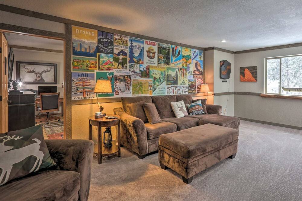 Photo of Livingroom in Black Hawk