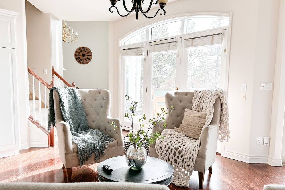 Photo of Livingroom in Larkspur