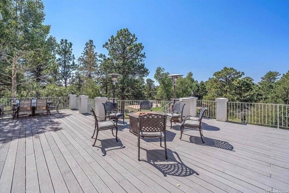 Photo of Patio Balcony in Larkspur