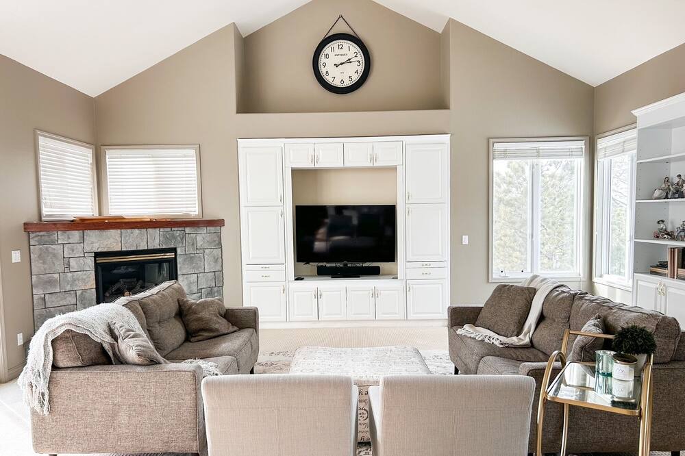Photo of Livingroom in Larkspur