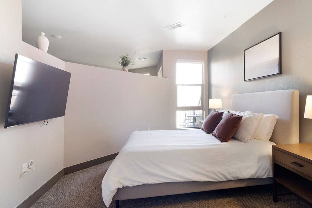 Photo of Bedroom in Capitol Hill