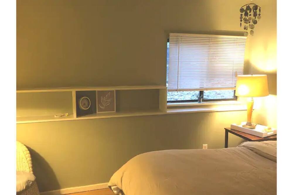 Photo of Bedroom in Niwot