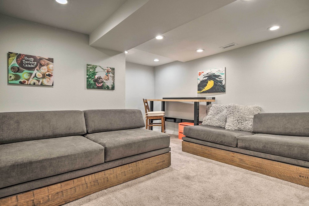 Photo of Livingroom in Cole
