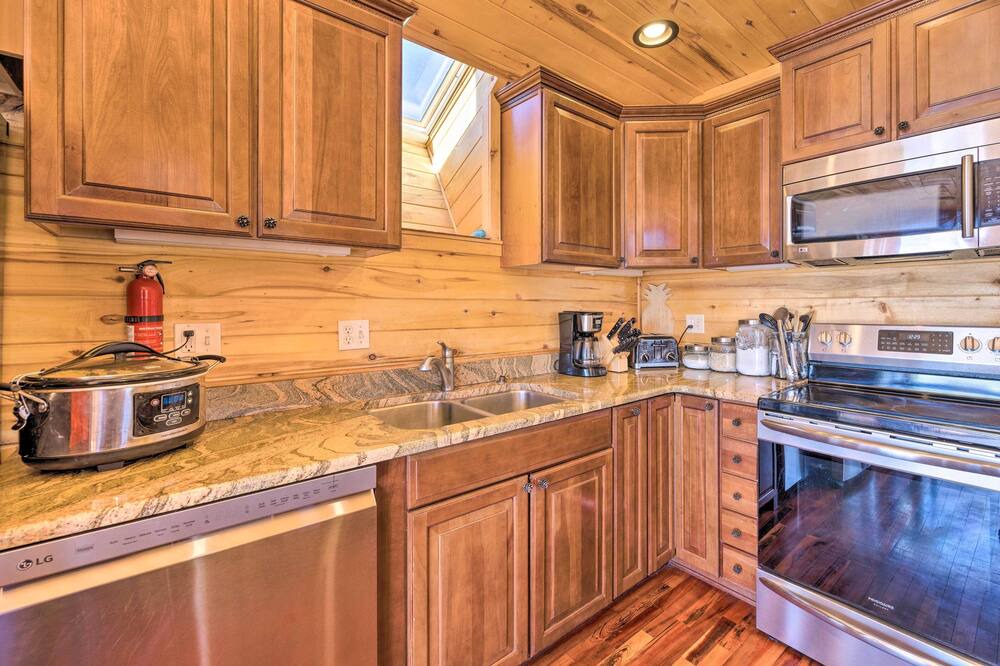 Photo of Kitchen in Victor