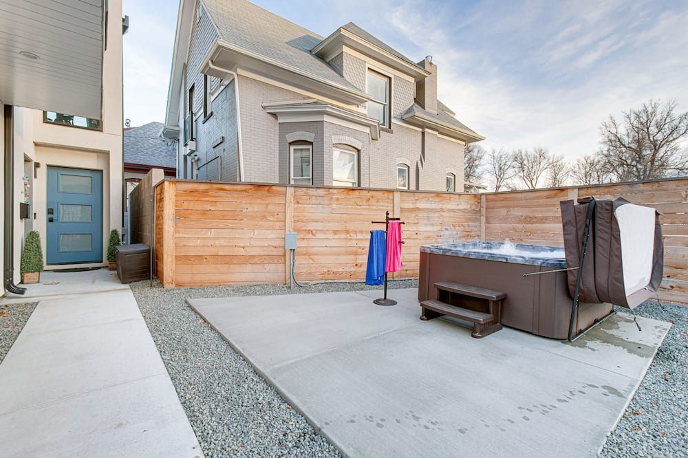 Photo of Outdoor in Sunnyside