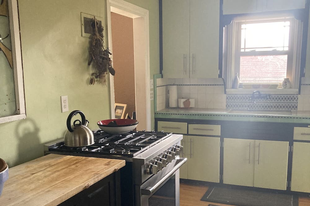 Photo of Kitchen in West Highland