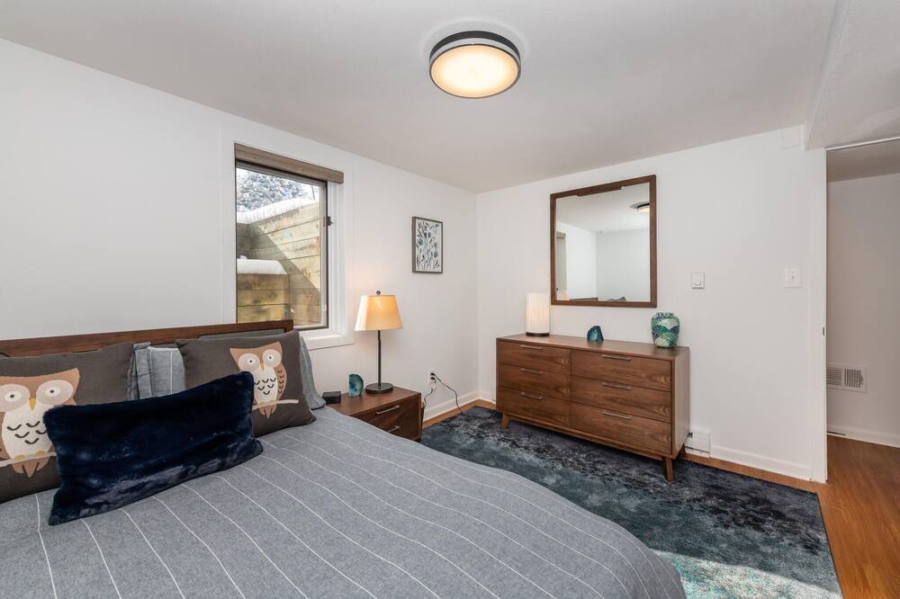 Photo of Bedroom in Old North Boulder