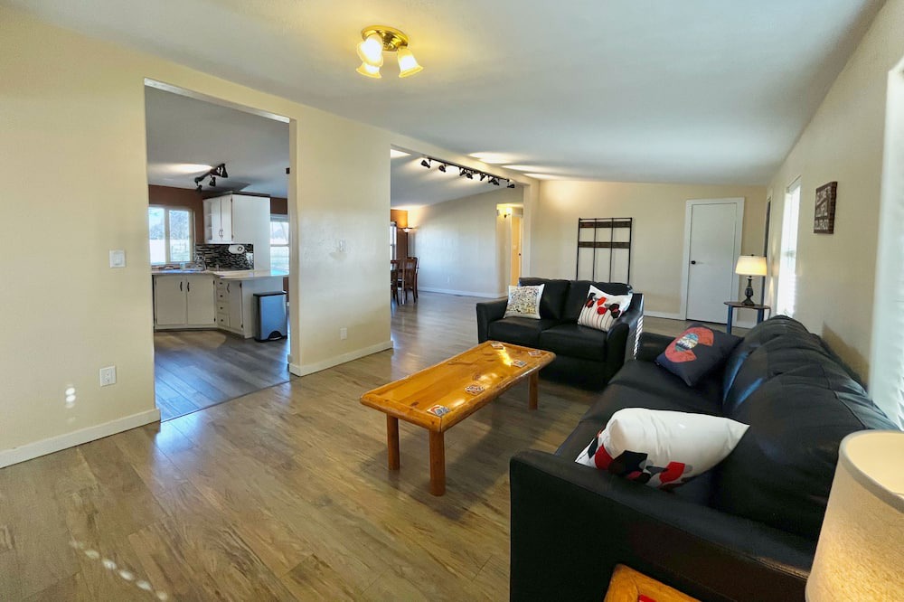 Photo of Livingroom in Palisade
