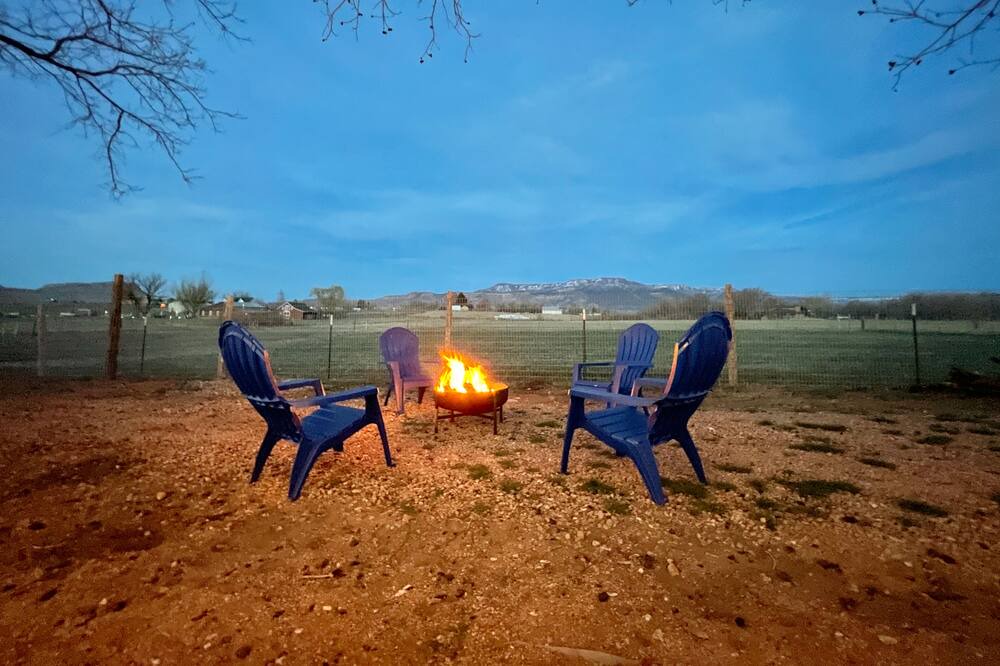 Photo of Others in Palisade