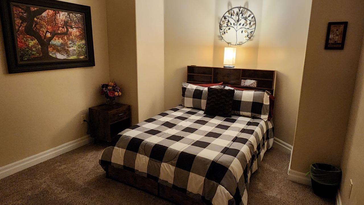 Photo of Bedroom in Watkins